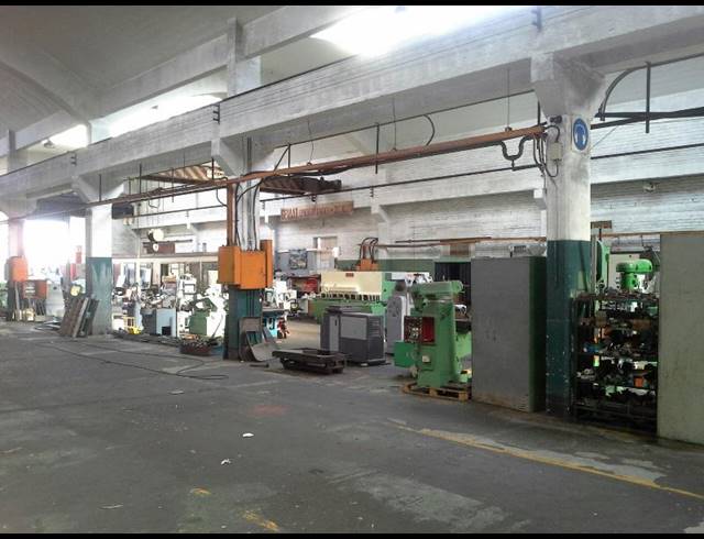 2,200M² FACTORY RENTED IN EPPING INDUSTRIAL
